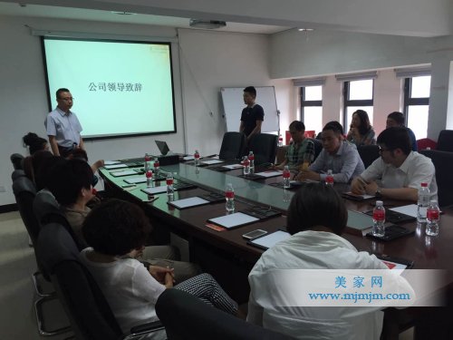 ���Ɓ����մ��N�۸����S�������o